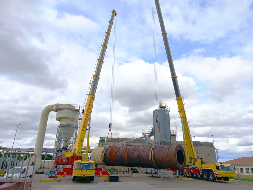 Manitowoc: Grove cranes used in tandem on two complex projects in Spain
